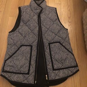 Amazing and warm jcrew vest size small!!